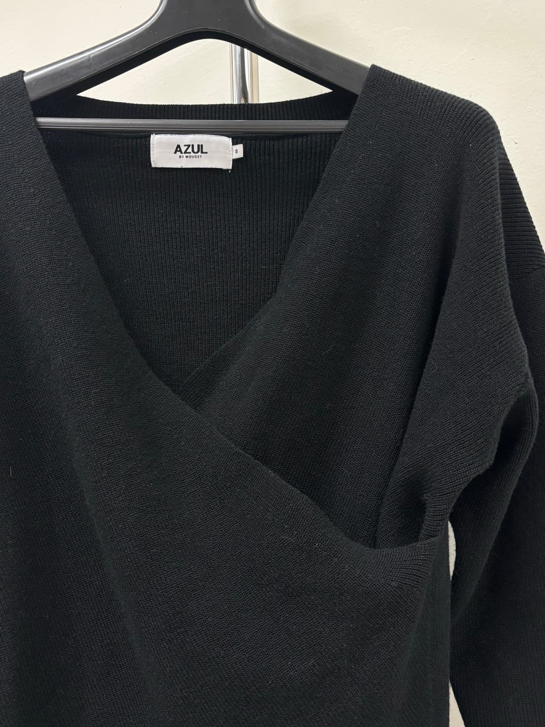 빈티지 블랙 오프숄더 니트 상품이미지6