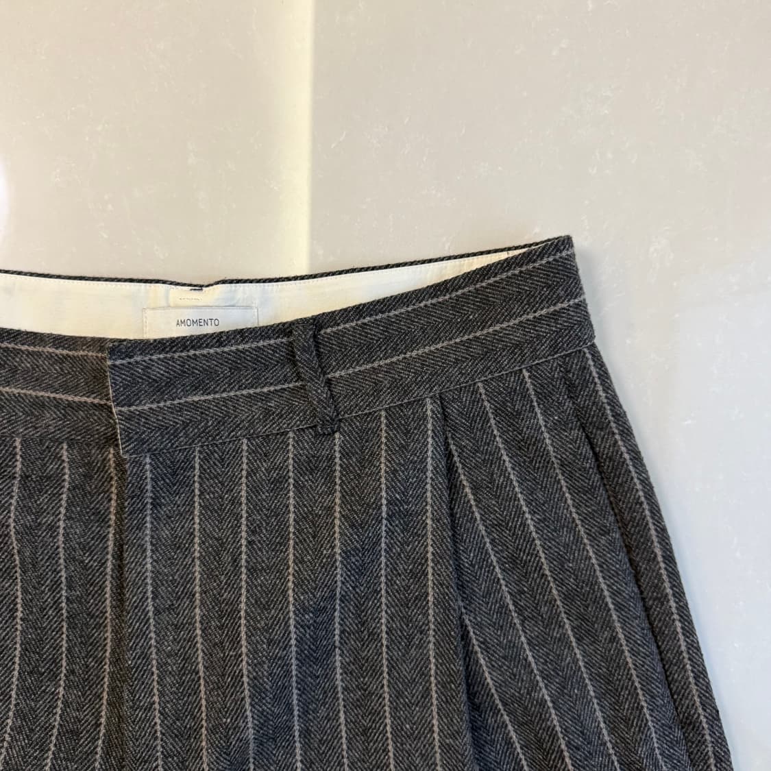 (L) 아모멘토 울 스트라이프 마틴 팬츠 그레이 상품이미지2