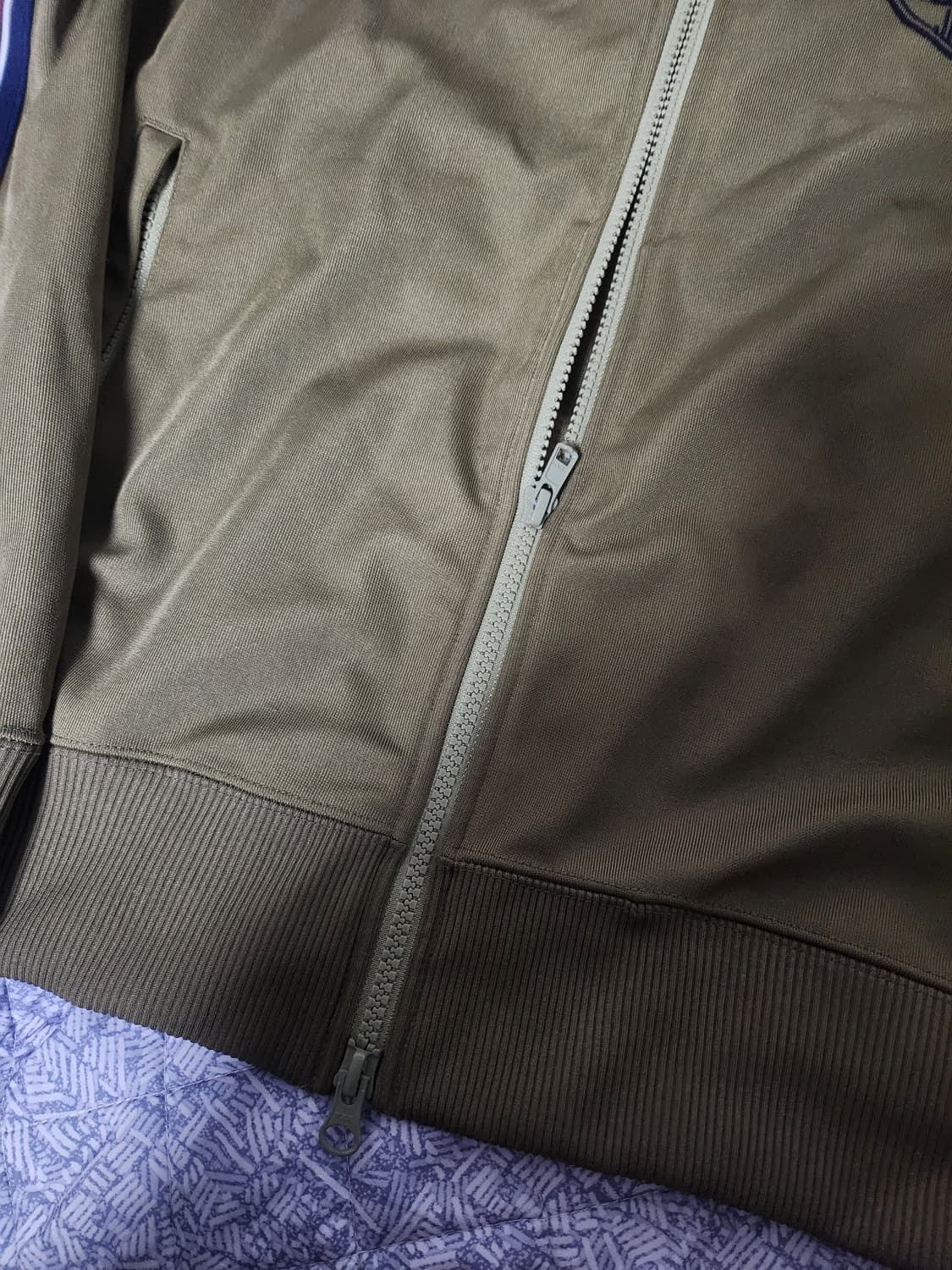 오니츠카타이거 X 안드레아폼필리오 트레이닝 자켓 상품이미지4