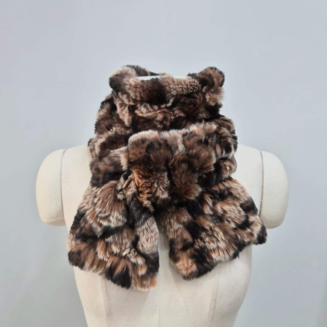 브라운 믹스 래빗퍼 롱머플러 상품이미지1