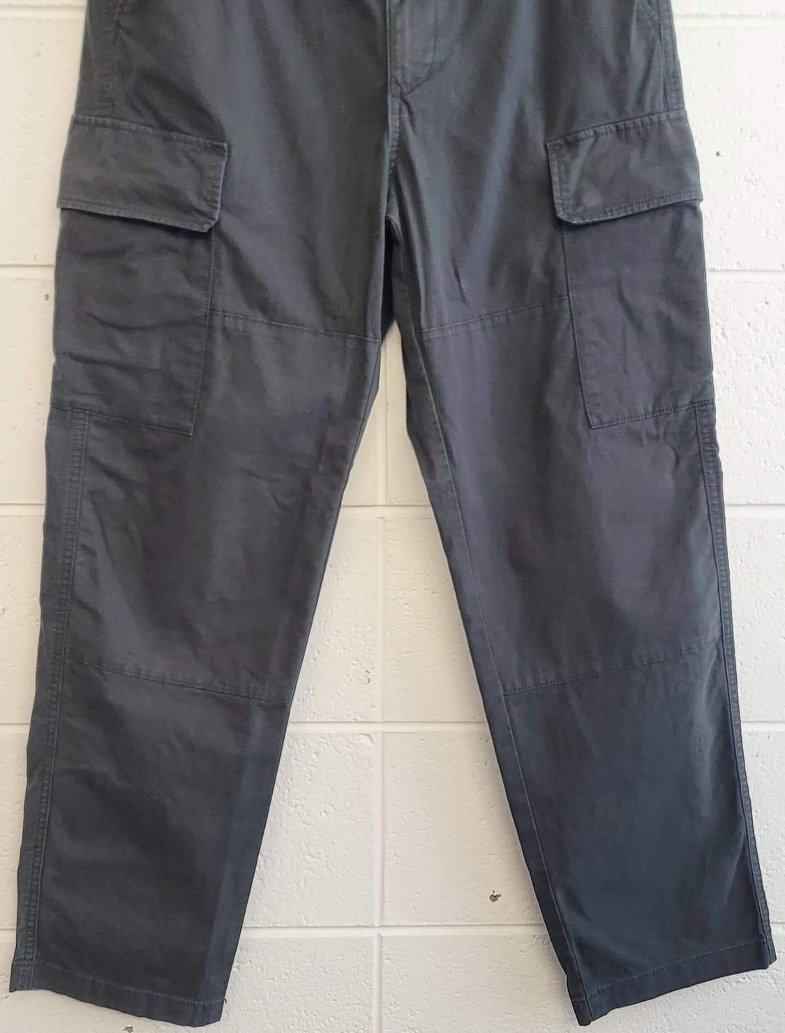 유니클로 코튼 퍼티그 블랙 카고팬츠(면카고팬츠) 판매 상품이미지4