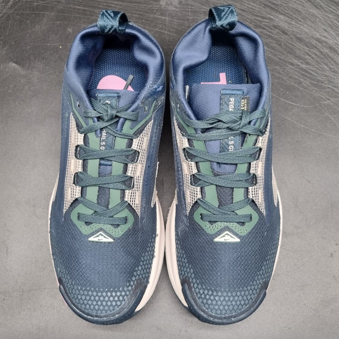 나이키 우먼스 페가수스 트레일5 운동화230 상품이미지2