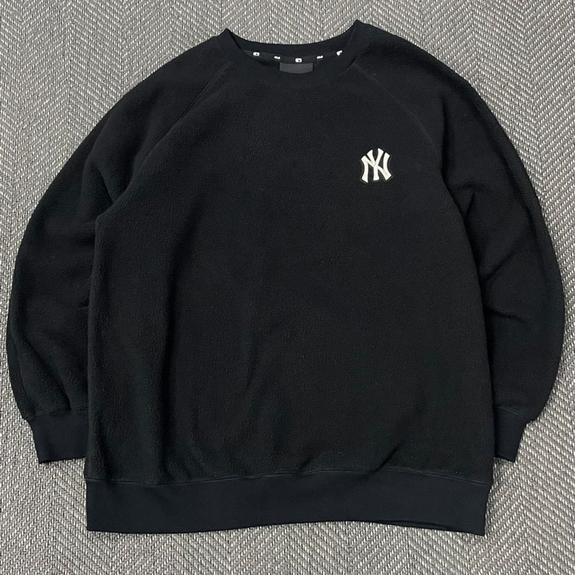 MLB 로고 자수 플리스 맨투맨 v0171 상품이미지1