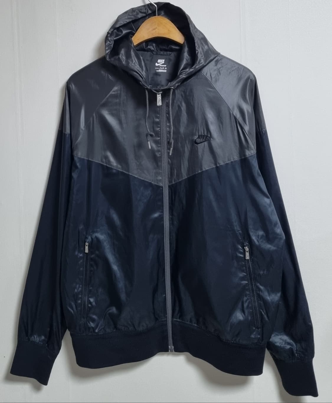 XL ) 나이키 그레이+블랙 우븐 바람막이 윈드러너 상품이미지1