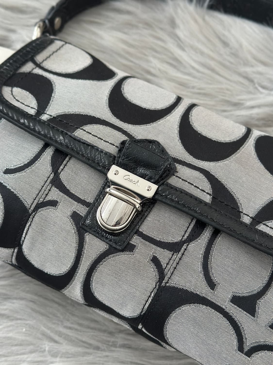 코치 자카드 숄더백  상품이미지6
