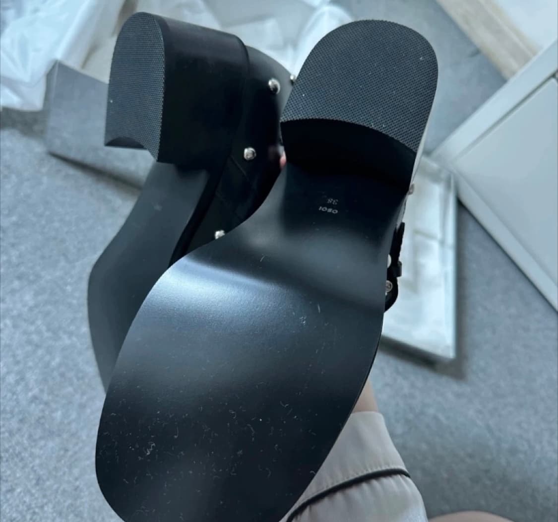 오소이 브로클 메리제인 블랙 스터드 상품이미지2