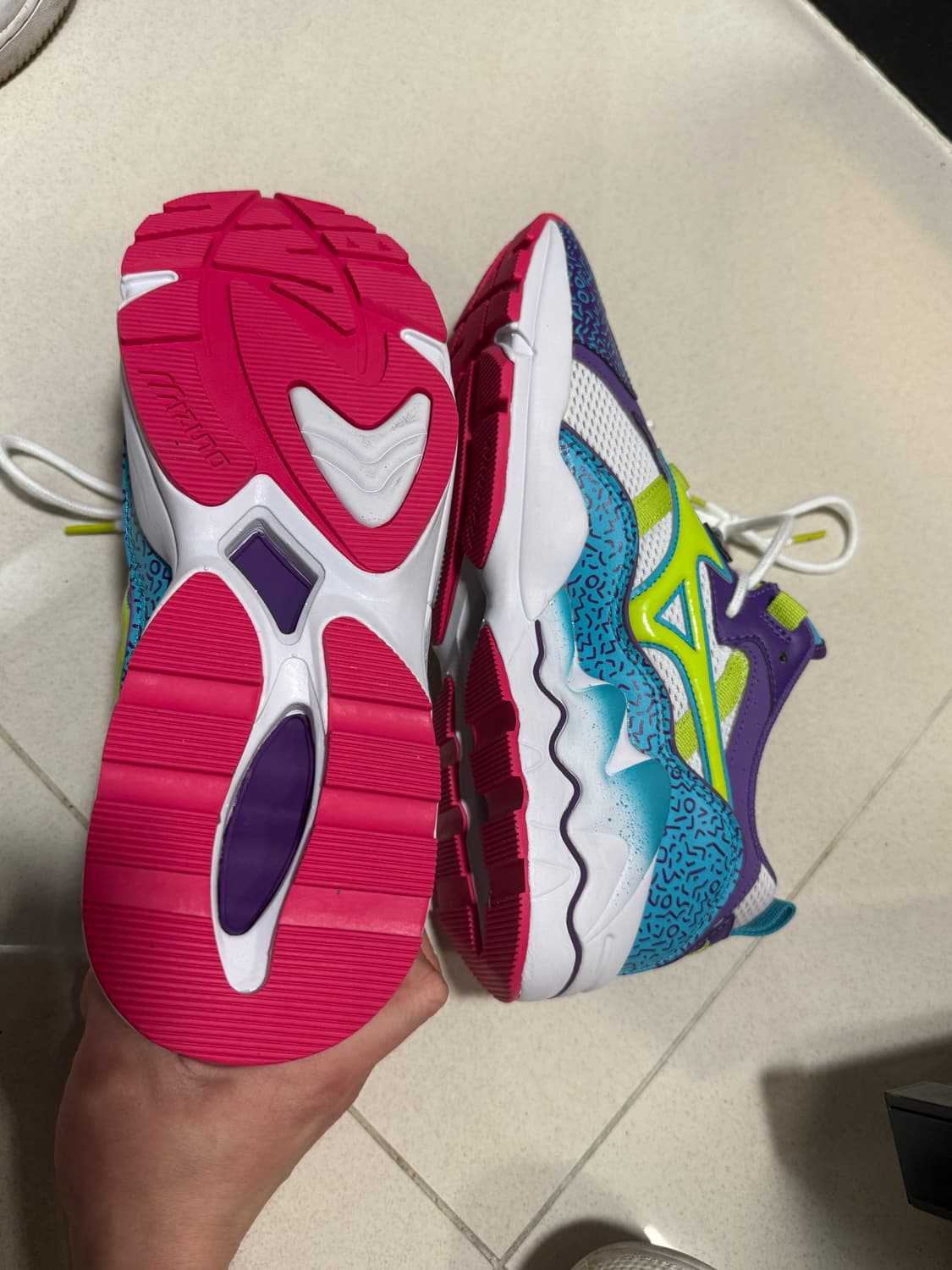 (새상품) 미즈노 웨이브 라이더 1 레트로 멀티컬러 상품이미지5