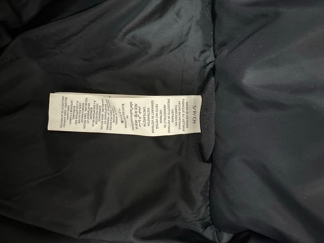 Alo yoga 알로 골드 러쉬 푸퍼 [블랙-S] 상품이미지8