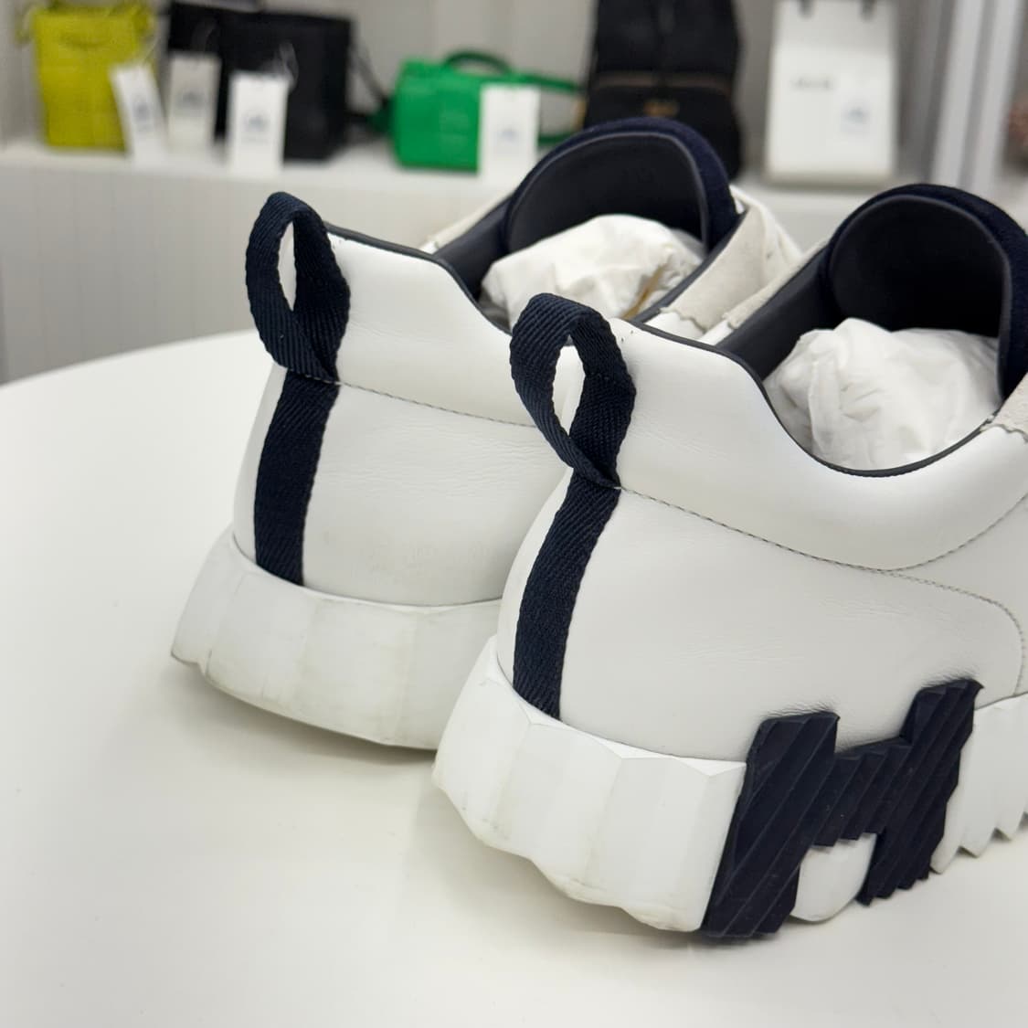 [41.5] 에르메스 카프스킨 바운싱 스니커즈 상품이미지8