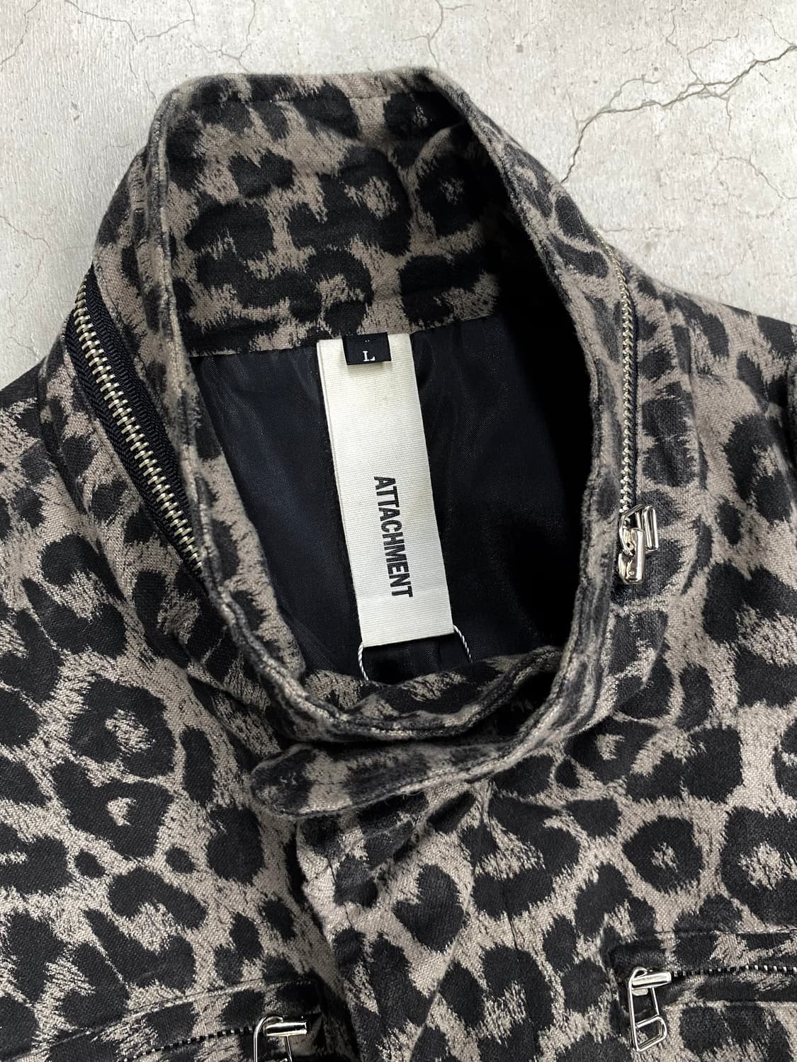 어태치먼트 레오파드 자켓 상품이미지6