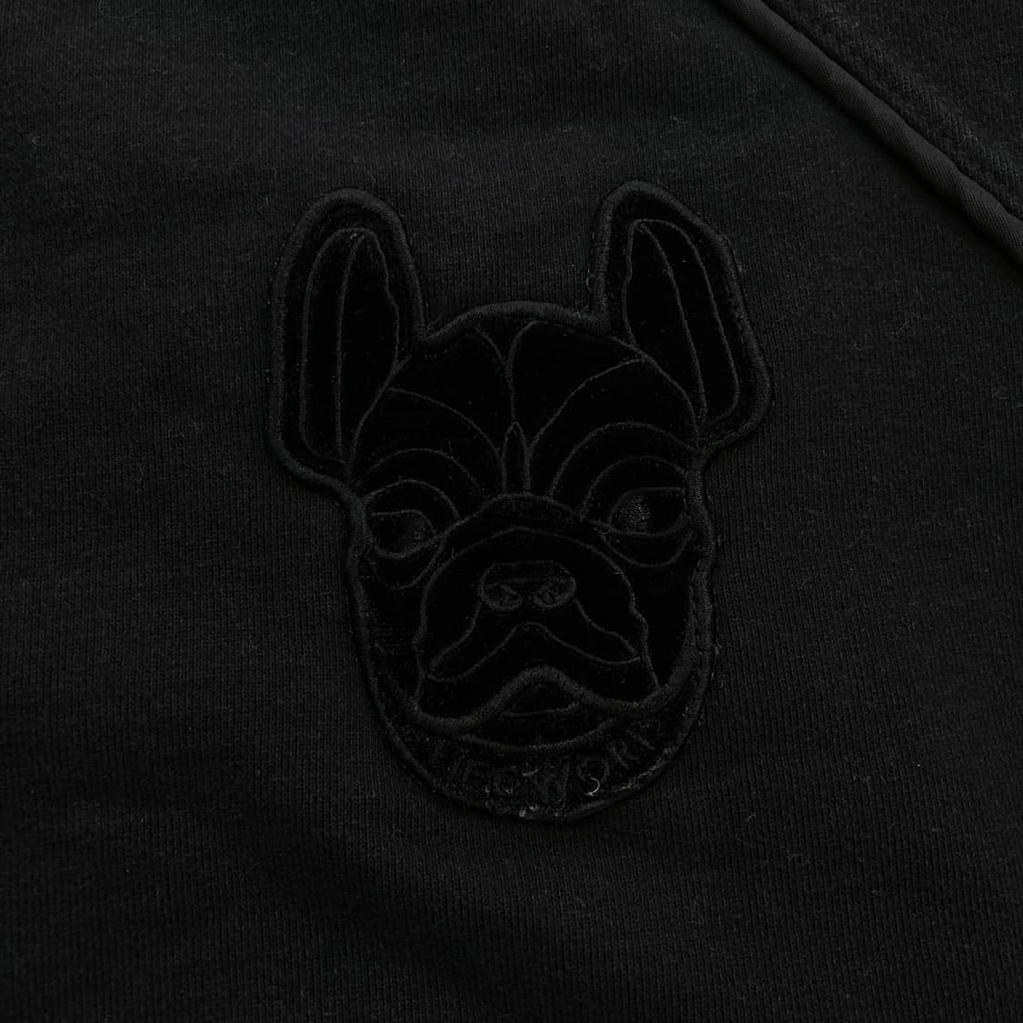 라이프워크 라독 스몰 로고 블랙 맨투맨 상품이미지3