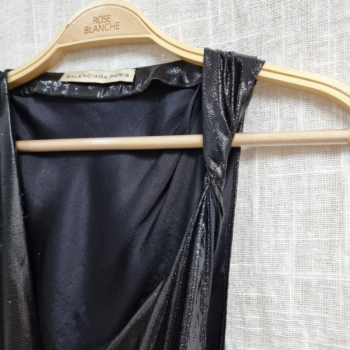 발렌시아가 시퀸 언발란스 슬리브리스 탑 (표기36) 모임 때 1회 착 상품이미지4