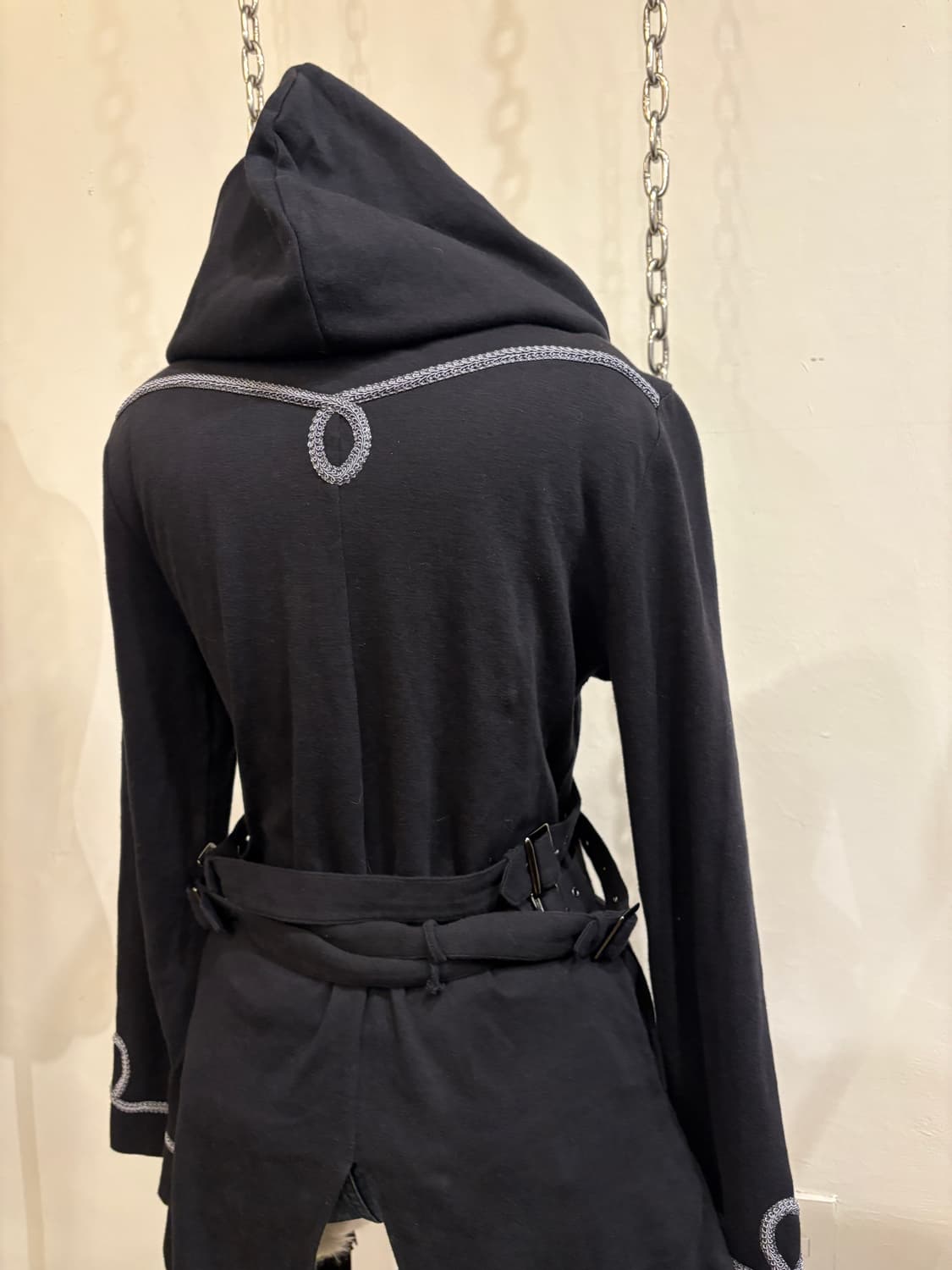 putumayo 푸투마요 플라워 프린팅 스티치 버클 블랙 후드집업 펑크 상품이미지10