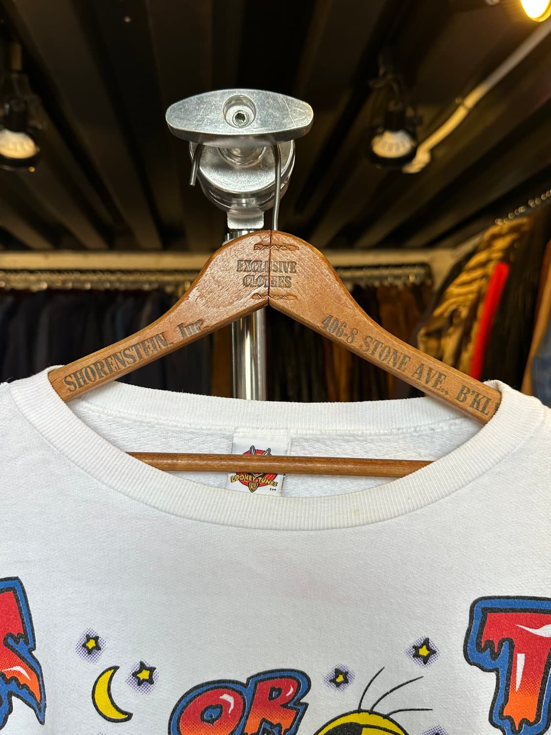 90s 루니툰즈 50/50 프린팅 스웻셔츠 made in usa 상품이미지3