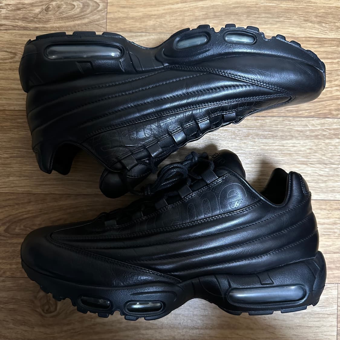 나이키 슈프림 에어맥스 95 럭스 트리플 블랙 290사이즈 상품이미지2