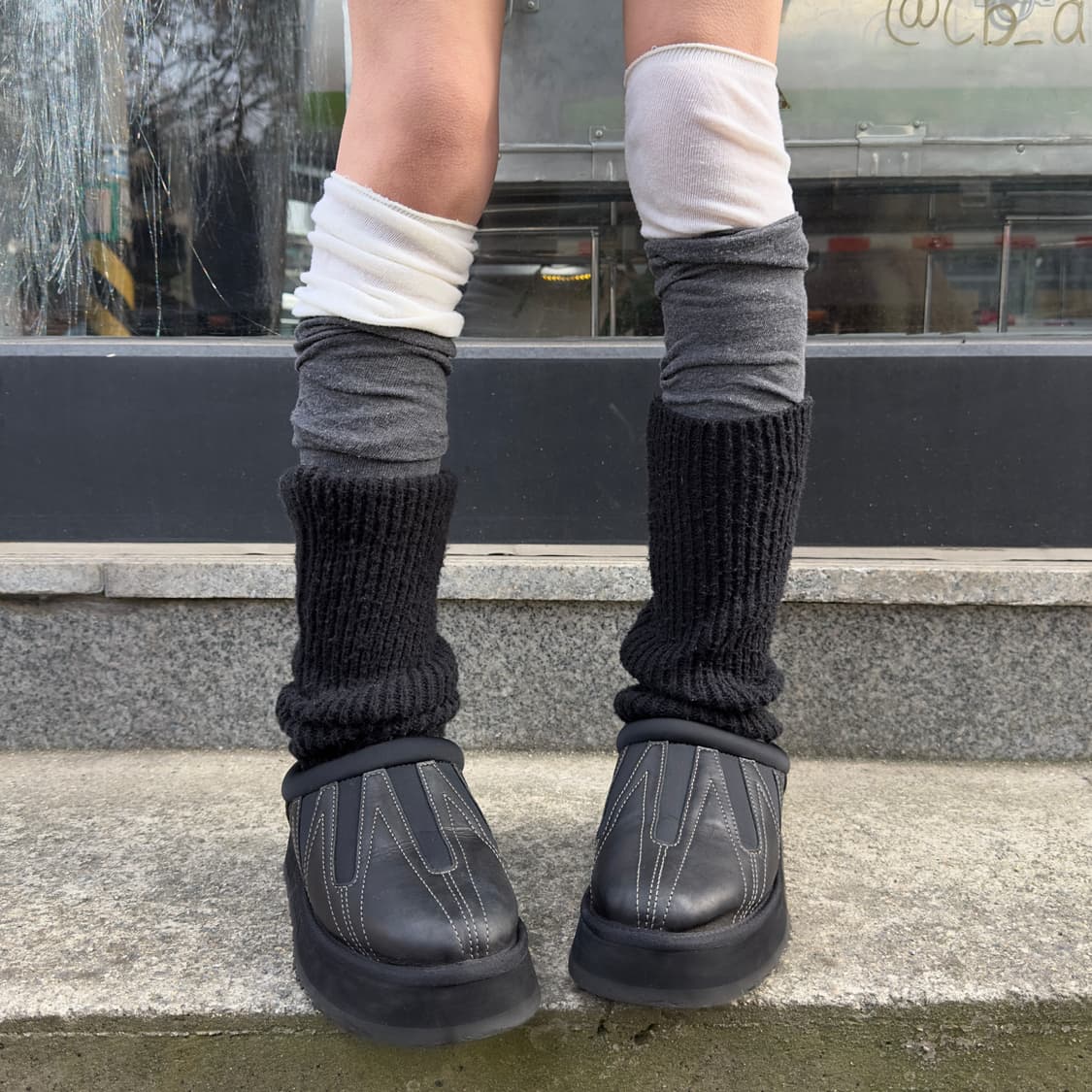 2000s 어그 타즈 선웨이브 가죽 플랫폼 슬리퍼 상품이미지1