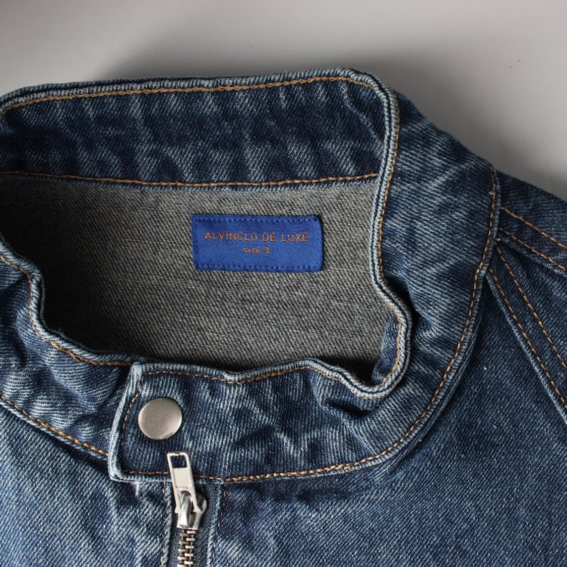 앨빈클로 DE LUXE 절개 디테일 하이넥 데님 자켓 XL 상품이미지5