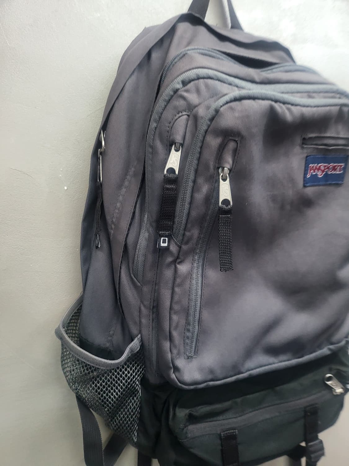 잔스포츠 백팩 그레이 학생 가방 상품이미지2
