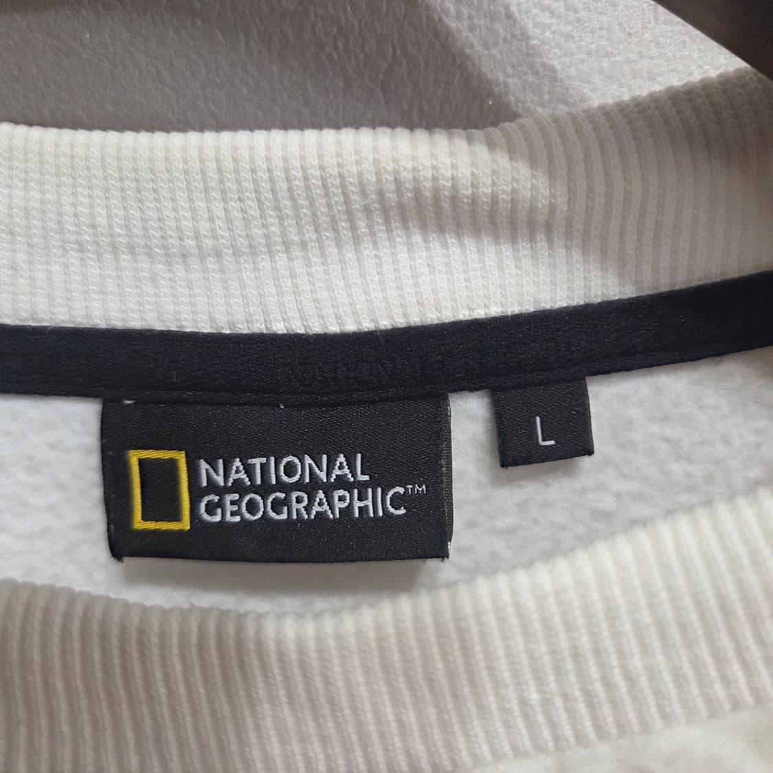 내셔널지오그래픽 뽀글이 티셔츠 L 아이보리 상품이미지4
