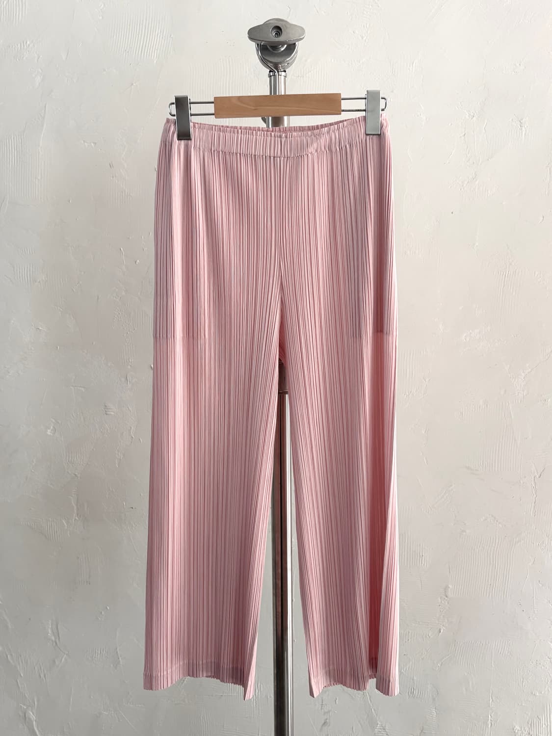 Pleats Please 플리츠플리즈 핑크 컬러 팬츠 상품이미지1