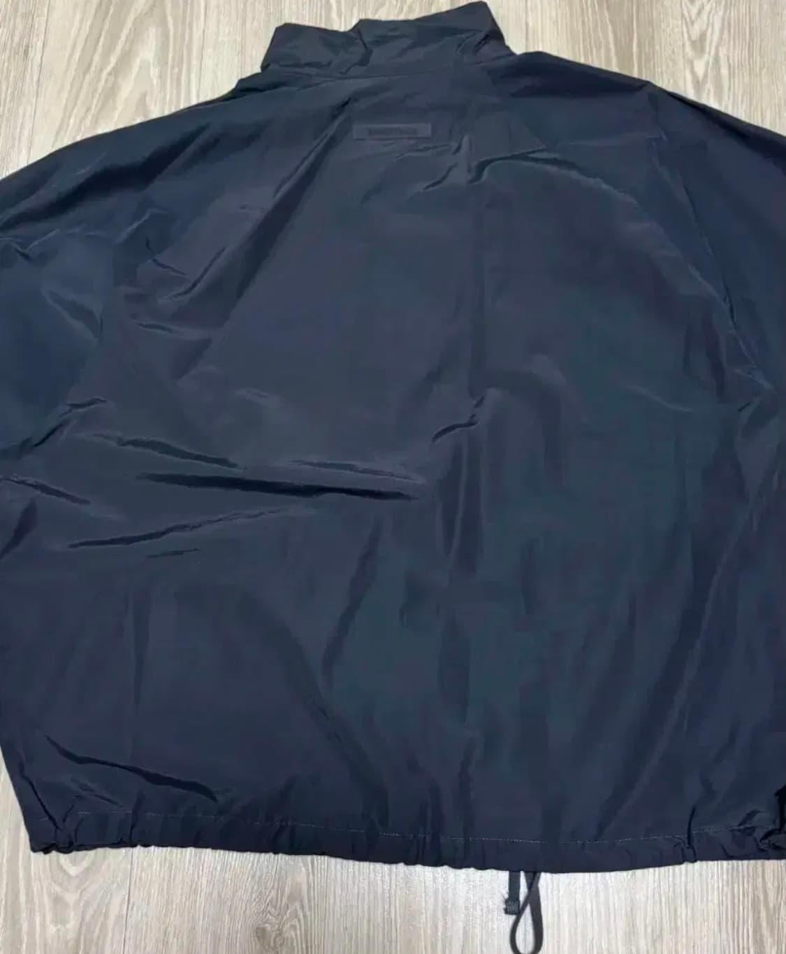 에센셜 피어오브갓 바람막이 M 상품이미지2