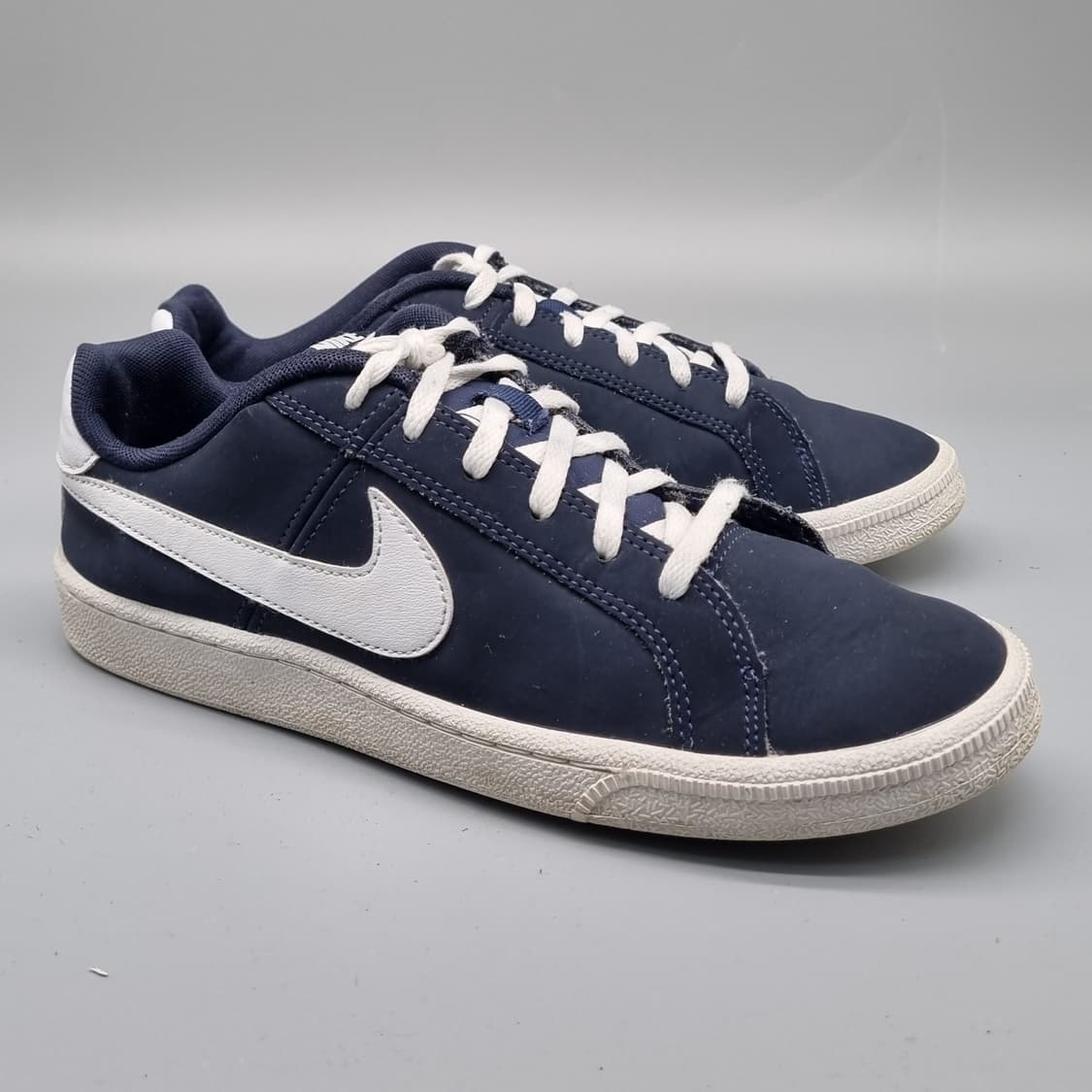 나이키 코트로얄 스니커즈250 상품이미지1