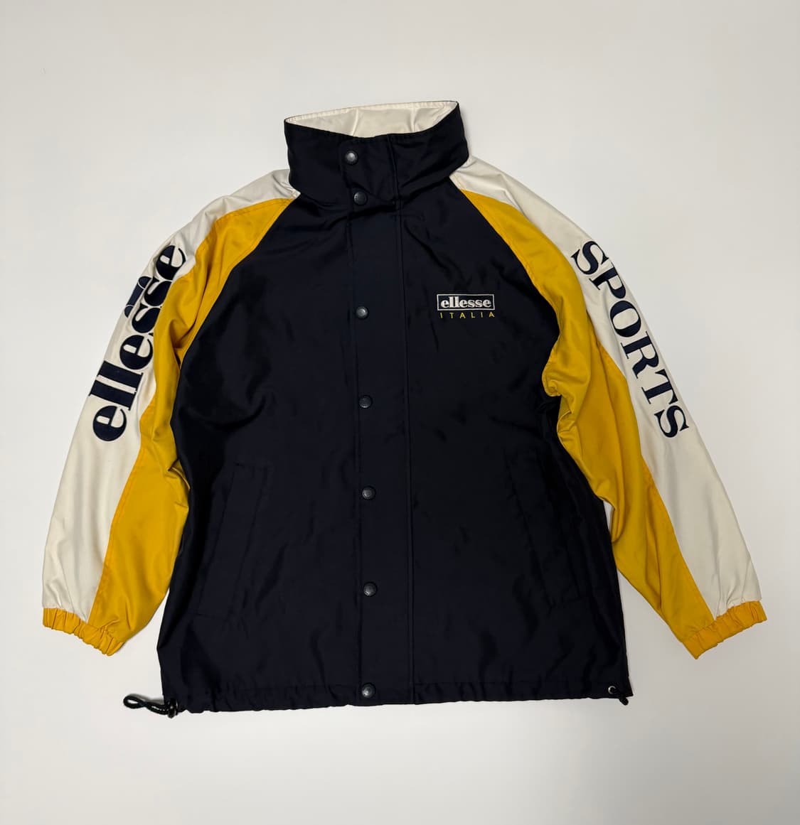 엘레쎄 올드스쿨 바람막이 상품이미지1