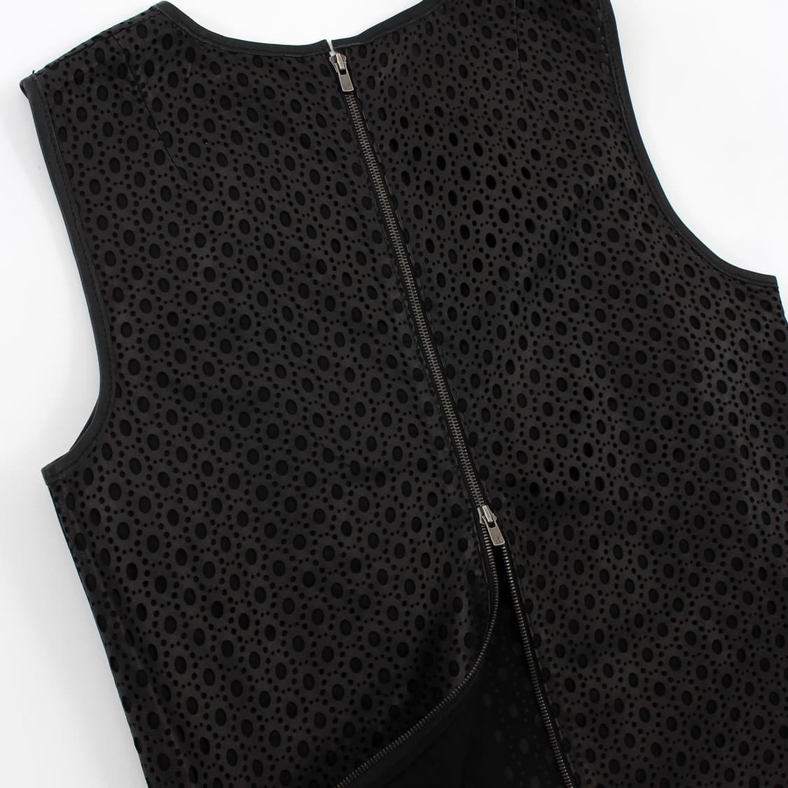 띠어리 Theory 리얼 양가죽 펀칭 나시 슬리브리스 지퍼 블라우스 상품이미지7