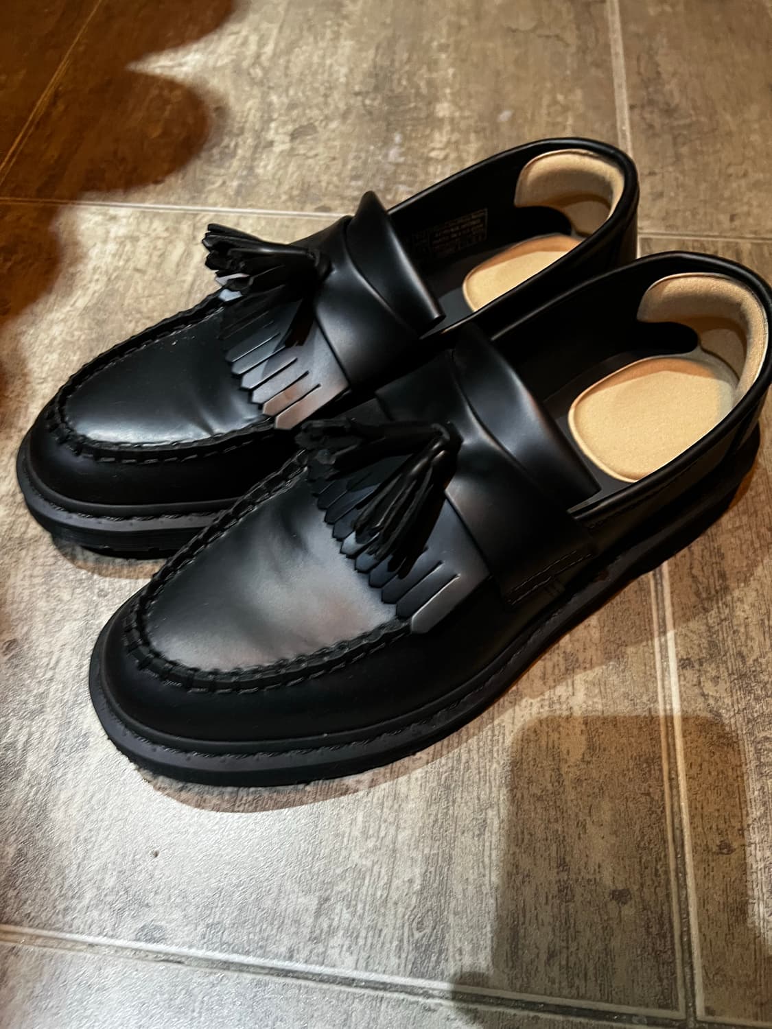 닥터마틴 아드리안 모노 블랙 스무스 (280) 상품이미지1