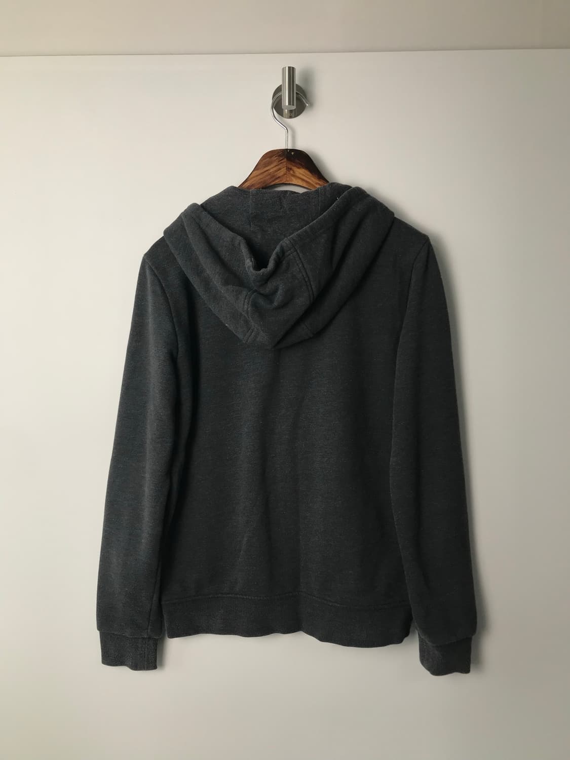 게스 자수로고 차콜 후드집업 상품이미지3