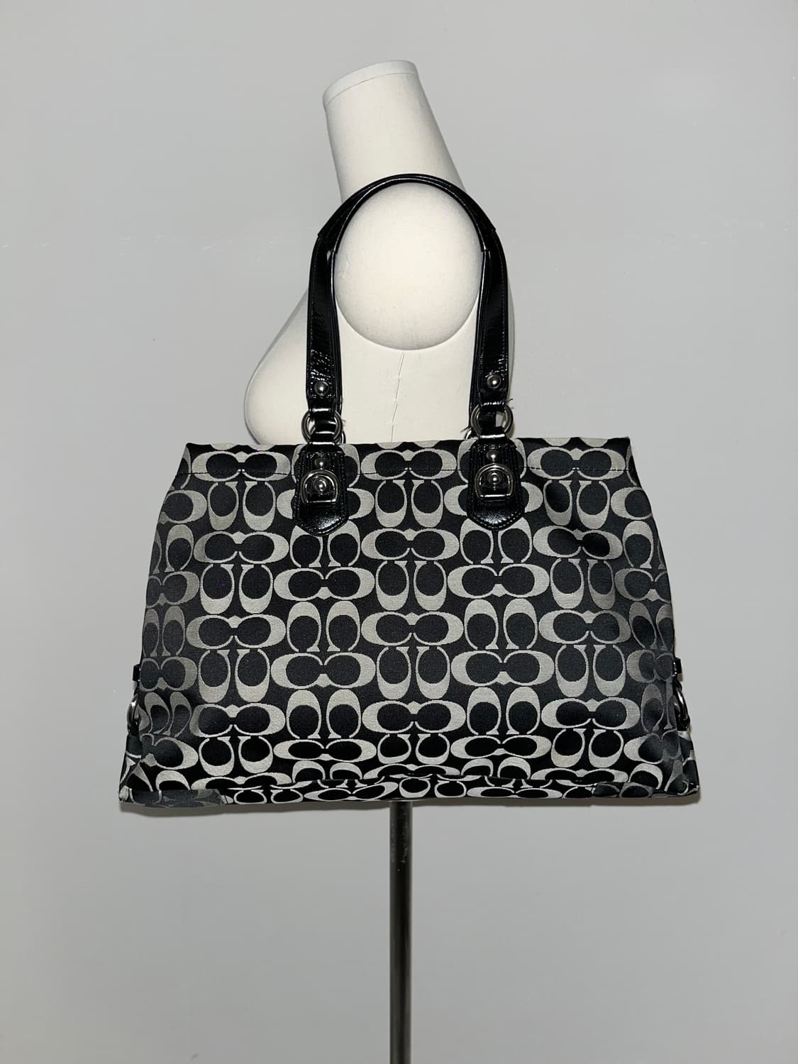 Coach Cookie&cream Shoulder bag 상품이미지4