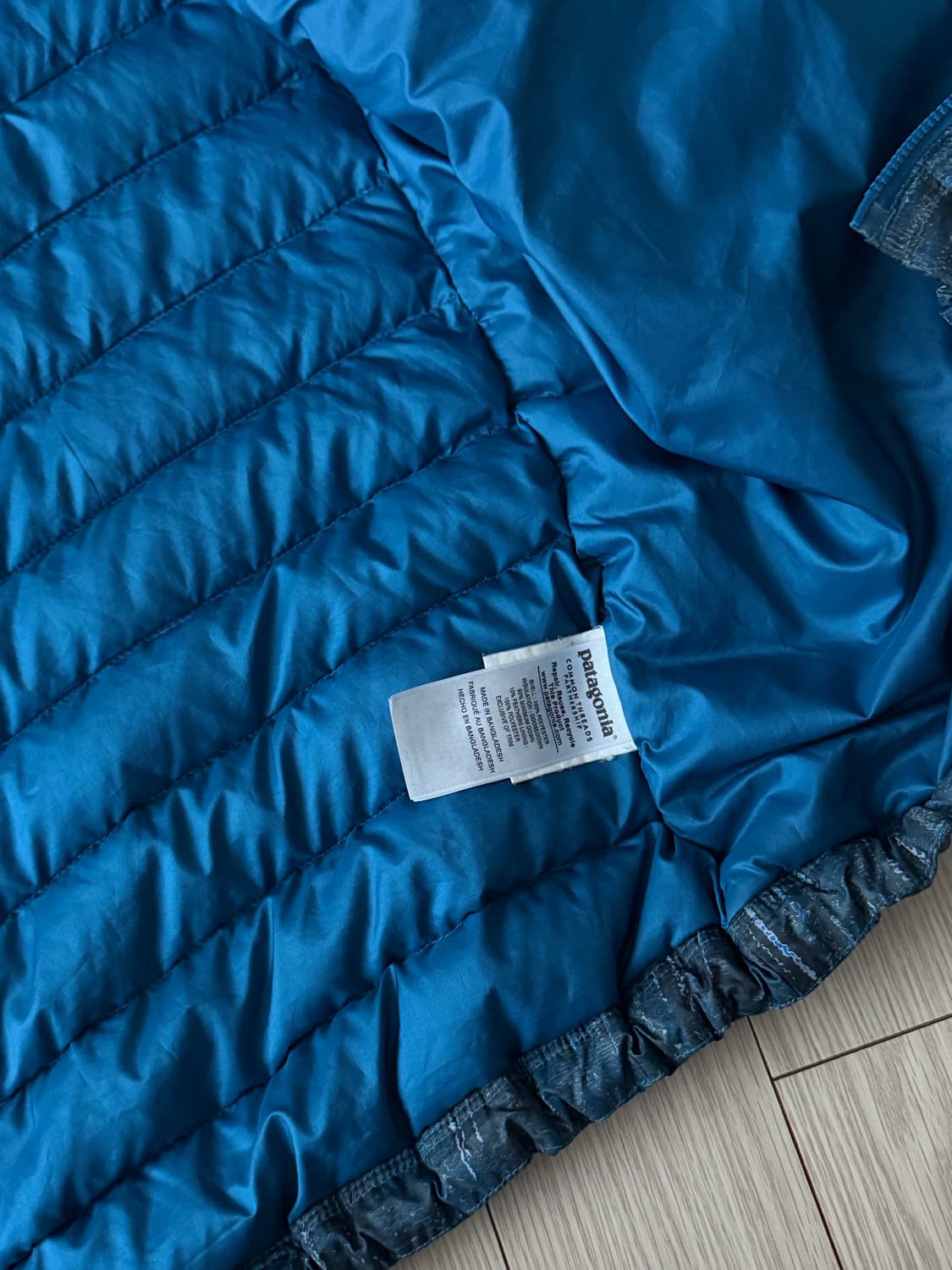 파타고니아 맨즈 경량 패딩 다운 스웨터 상품이미지3