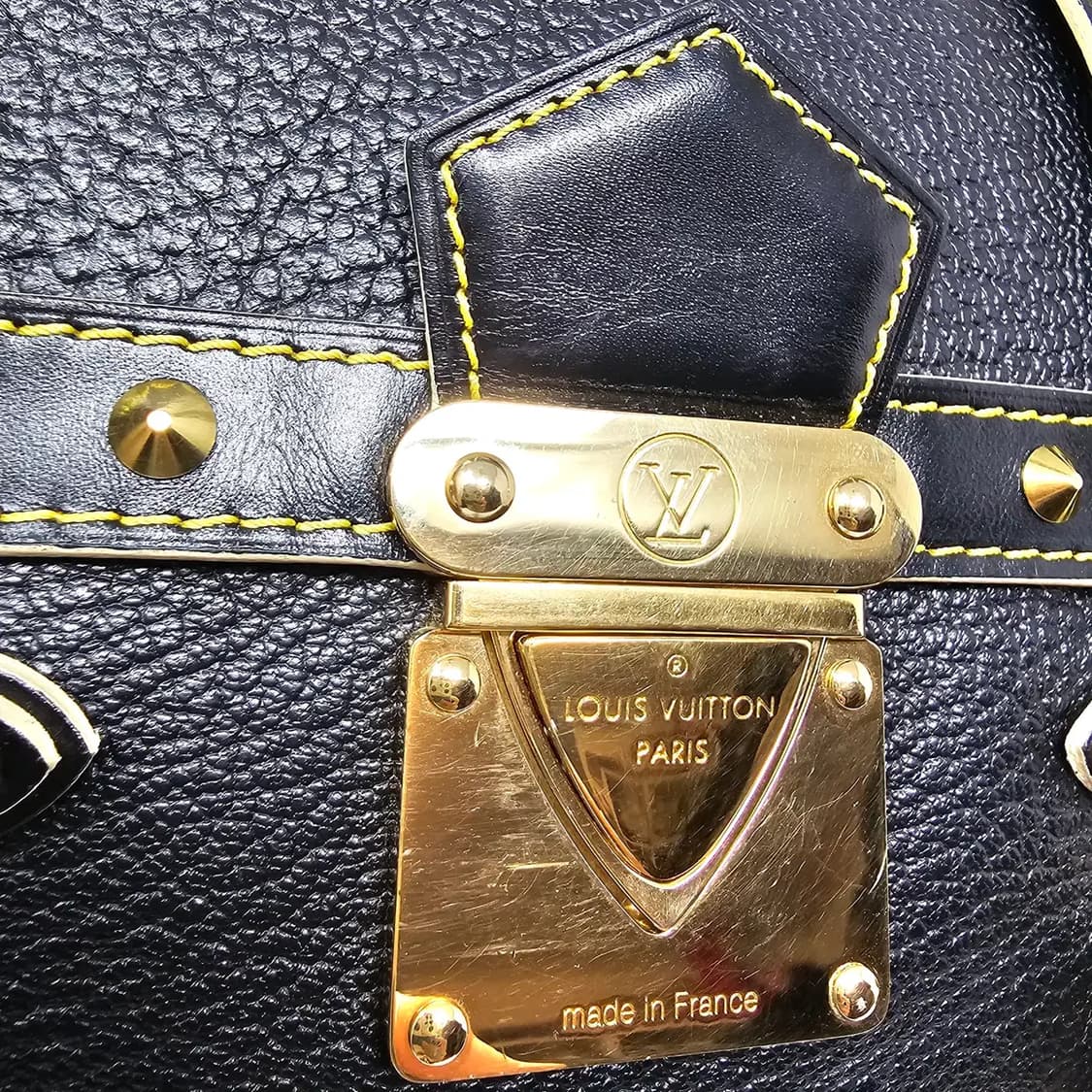 루이비통 수할리 레더 스터드 토트백 숄더백 상품이미지8