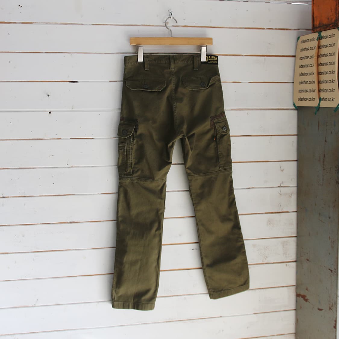 (착용컷) 알파 인더스트리 카고 팬츠 (남성용 30.5) 상품이미지3