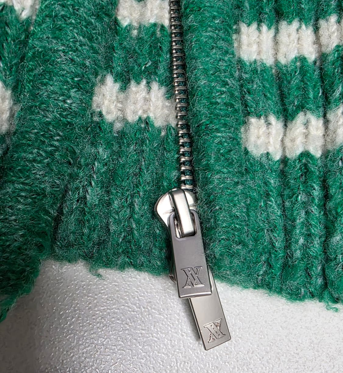 어반드레스(AVANDRESS)블록 래글런 니트 지퍼업 그린 상품이미지7