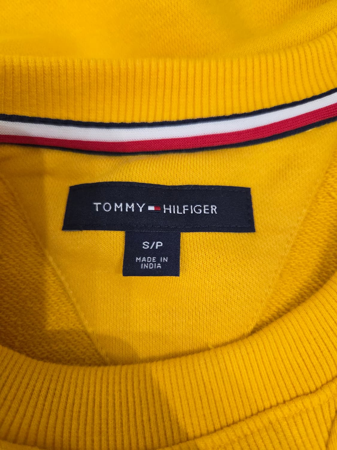 타미힐피거 시그니처 자수 옐로우 맨투맨 상품이미지7
