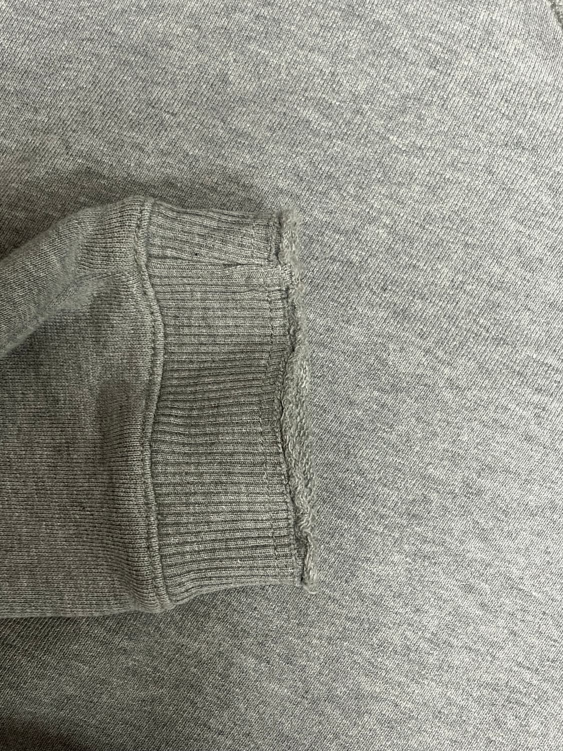 돌체앤가바나 메탈 로고 플레이트 스웨트셔츠 상품이미지6