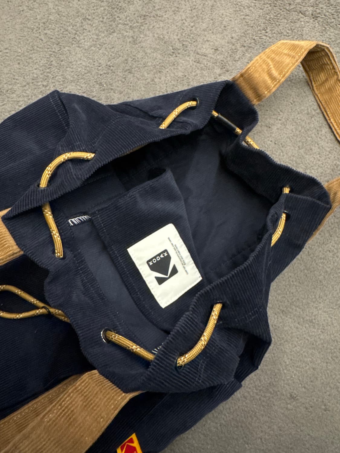 코닥 코듀로이 스트링 토트백 처분 미시착  상품이미지2