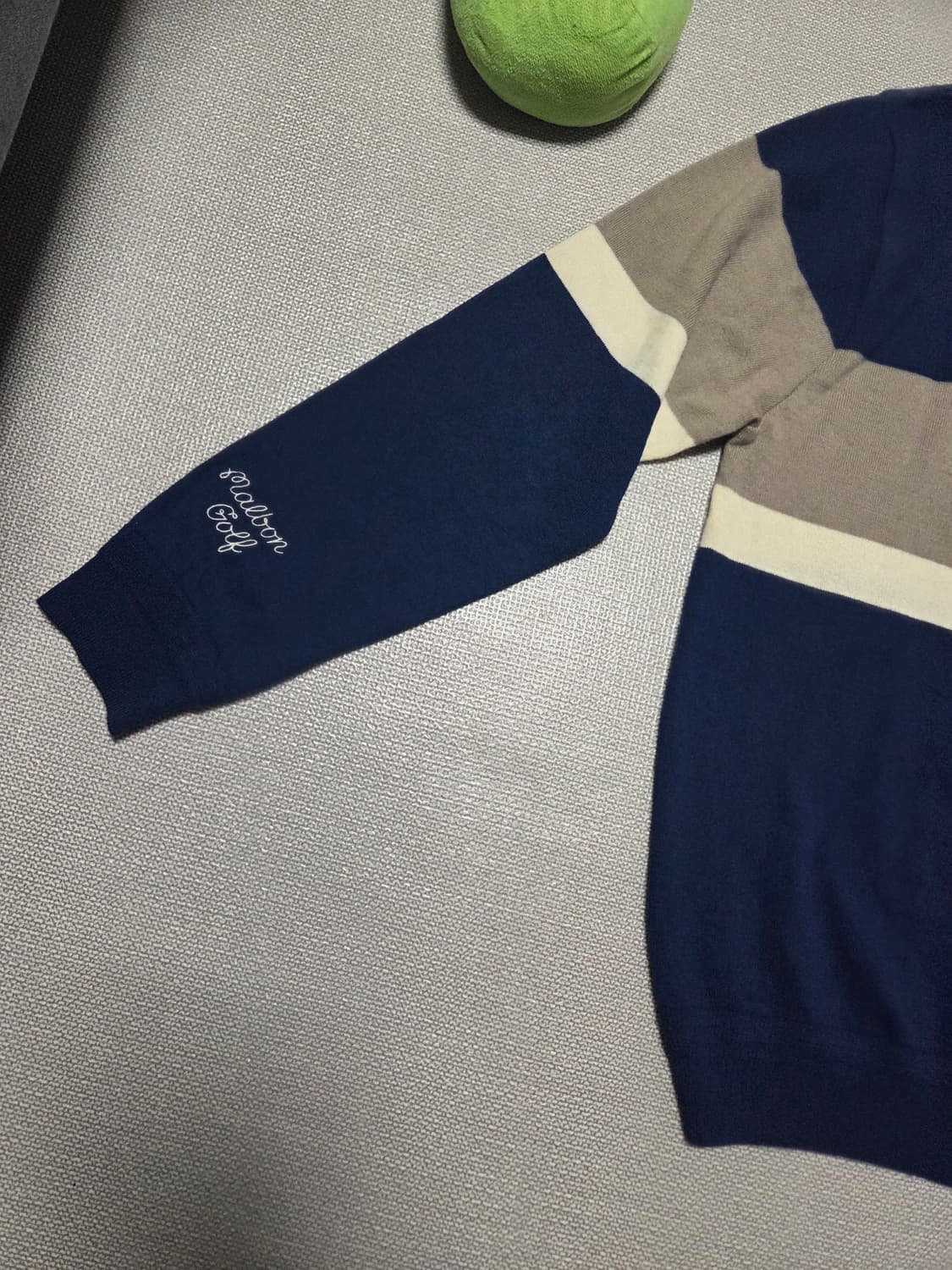 말본 니트 팝니다 상품이미지2