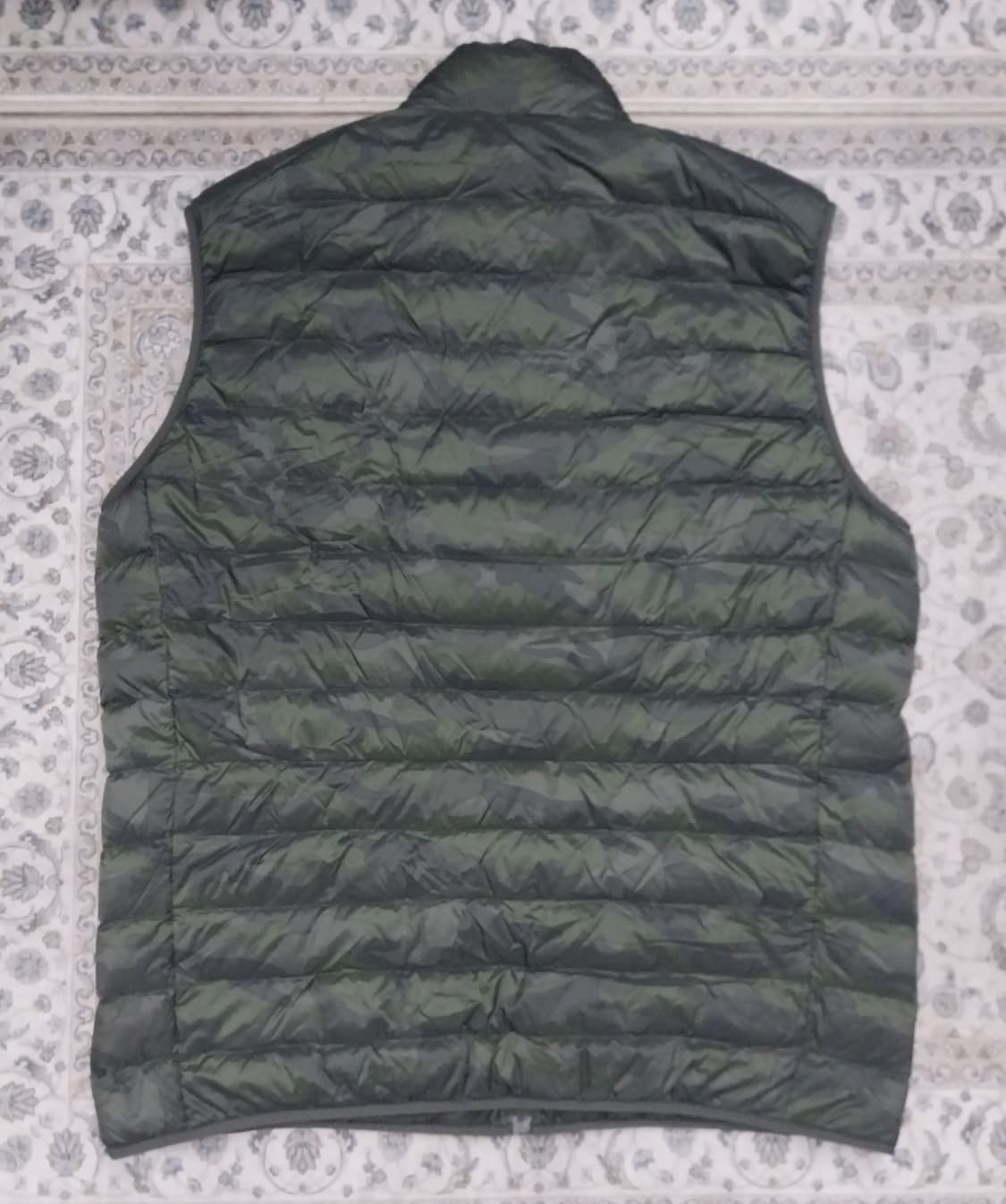 유니클로 울트라라이트다운 패딩 조끼 카모 XL 상품이미지2