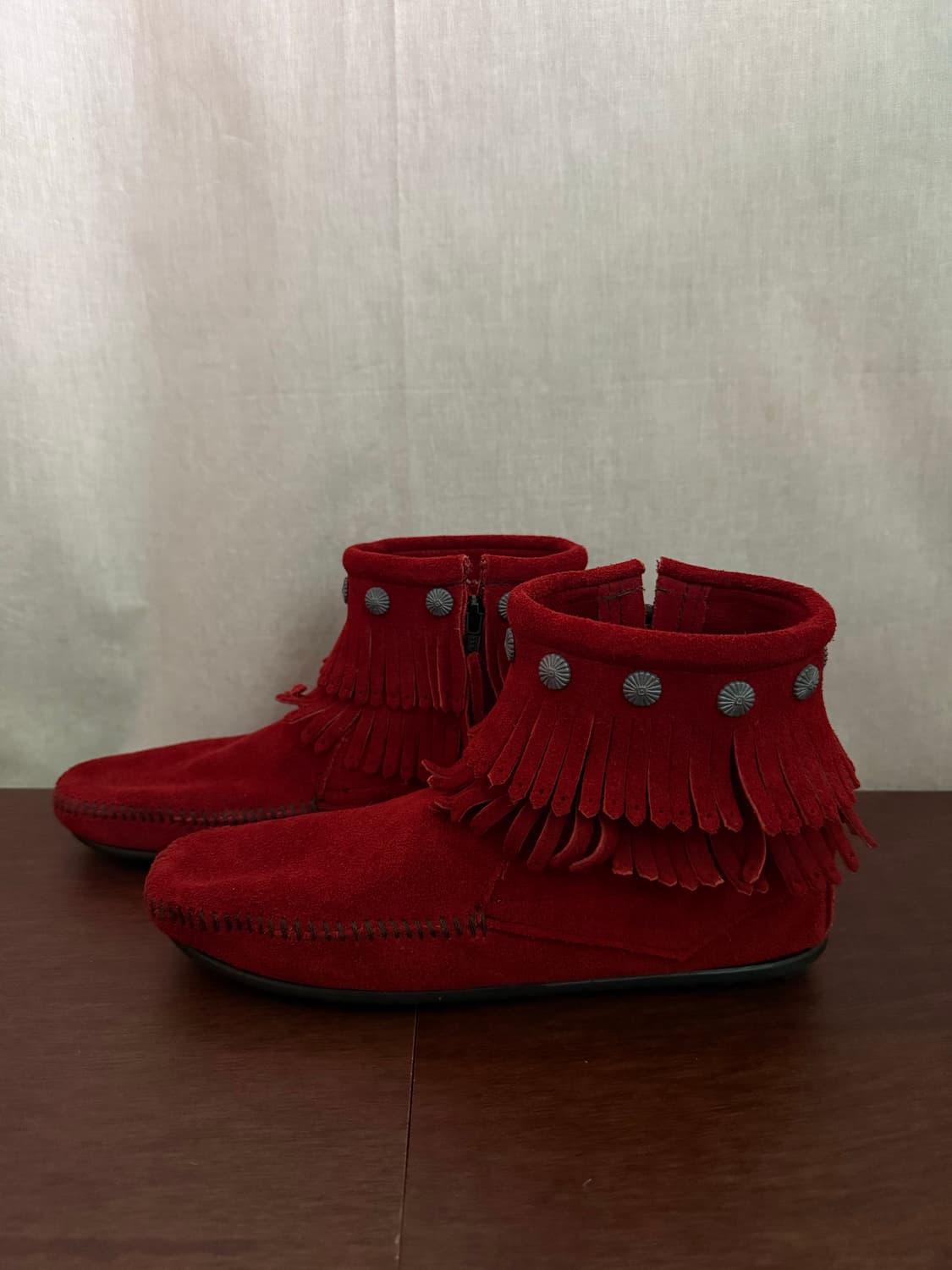MINNETONKA  fringe suede boots 상품이미지3