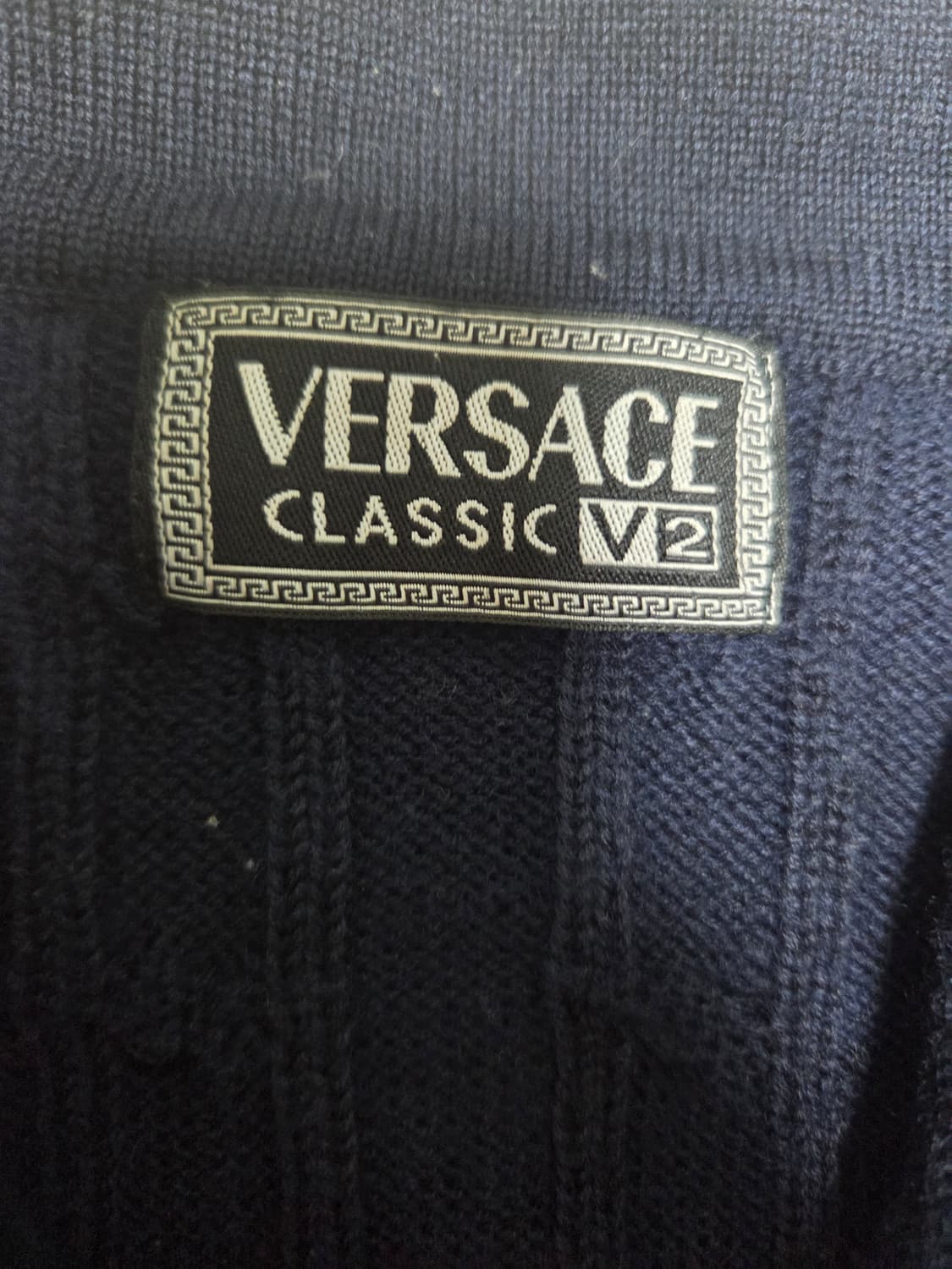 베르사체 클래식 V2 케이블 폴로 니트 상품이미지3