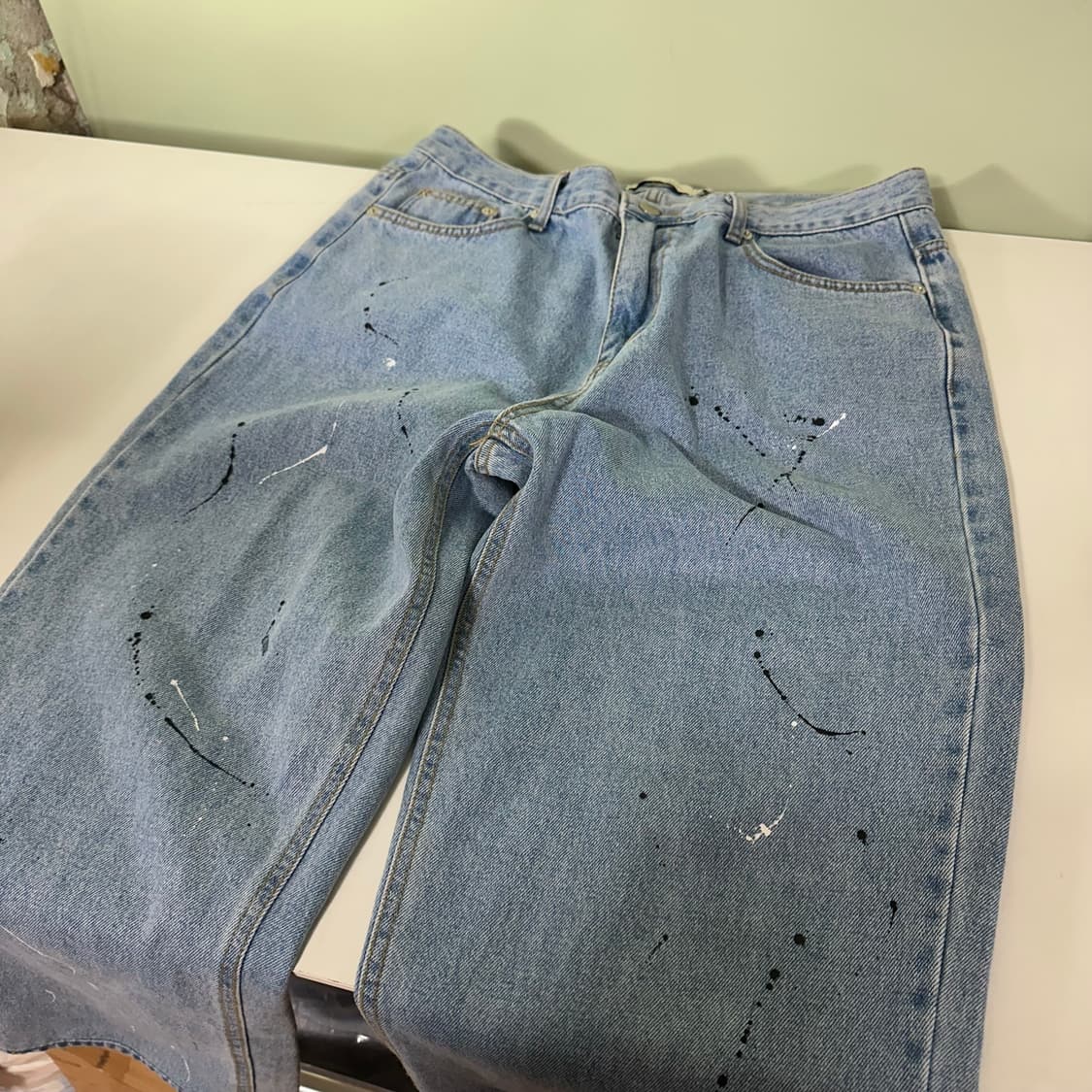 XL 3 낙서울 KNOCK SEOUL 세미와이드 페인팅워시드 연청 데님팬 상품이미지3