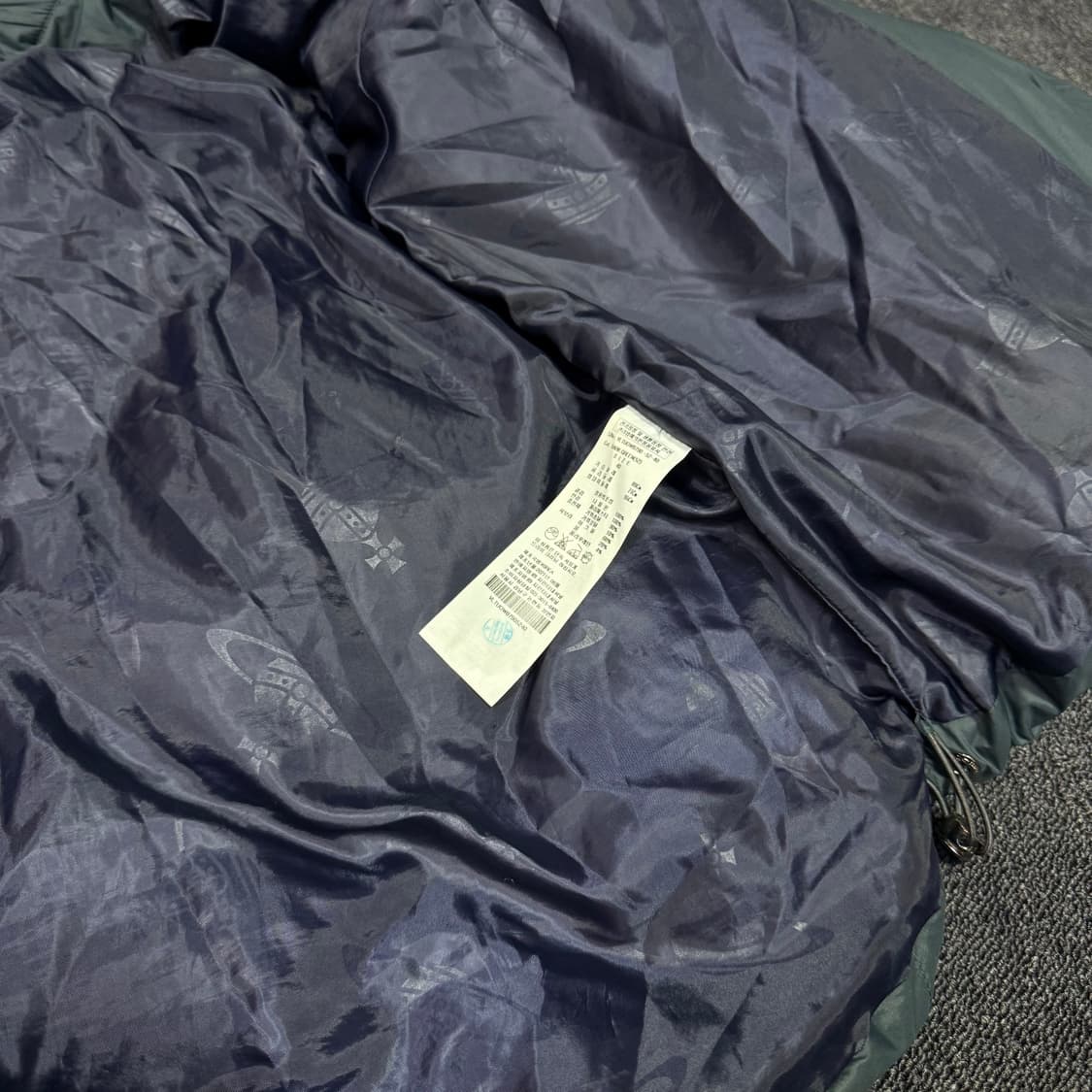 비비안웨스트우드 오알비 자수패치 로고 패딩  상품이미지9