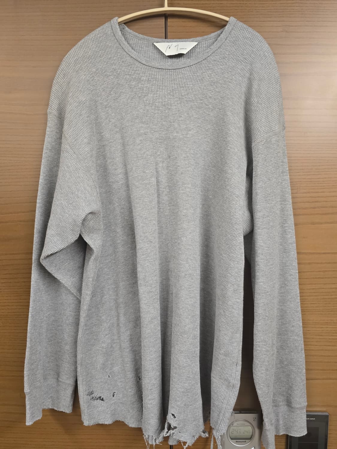 안셀름 데미지 와플 크루 롱슬리브 티셔츠 상품이미지1