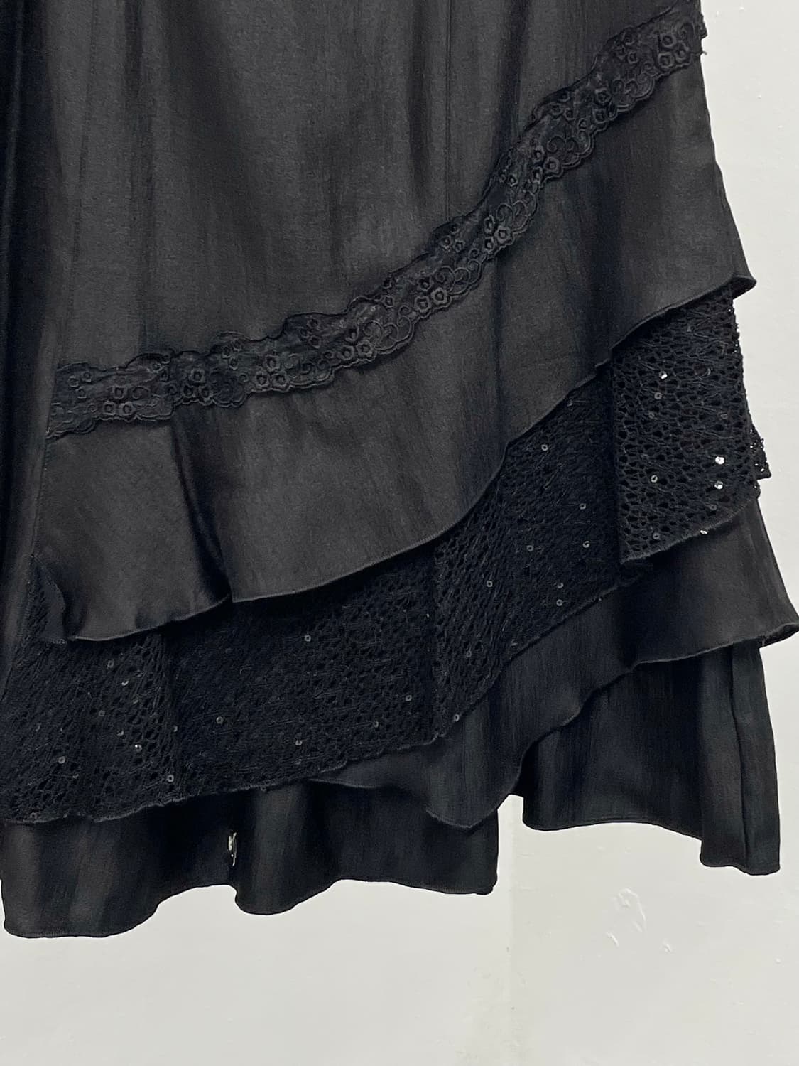 고딕 프릴 디테일 롱 스커트 상품이미지7