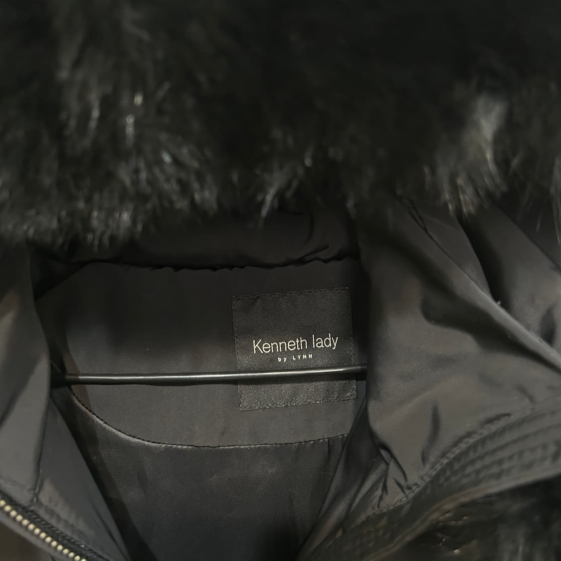 케네스레이디 폭스퍼 구스다운 롱패딩 85 블랙 상품이미지2
