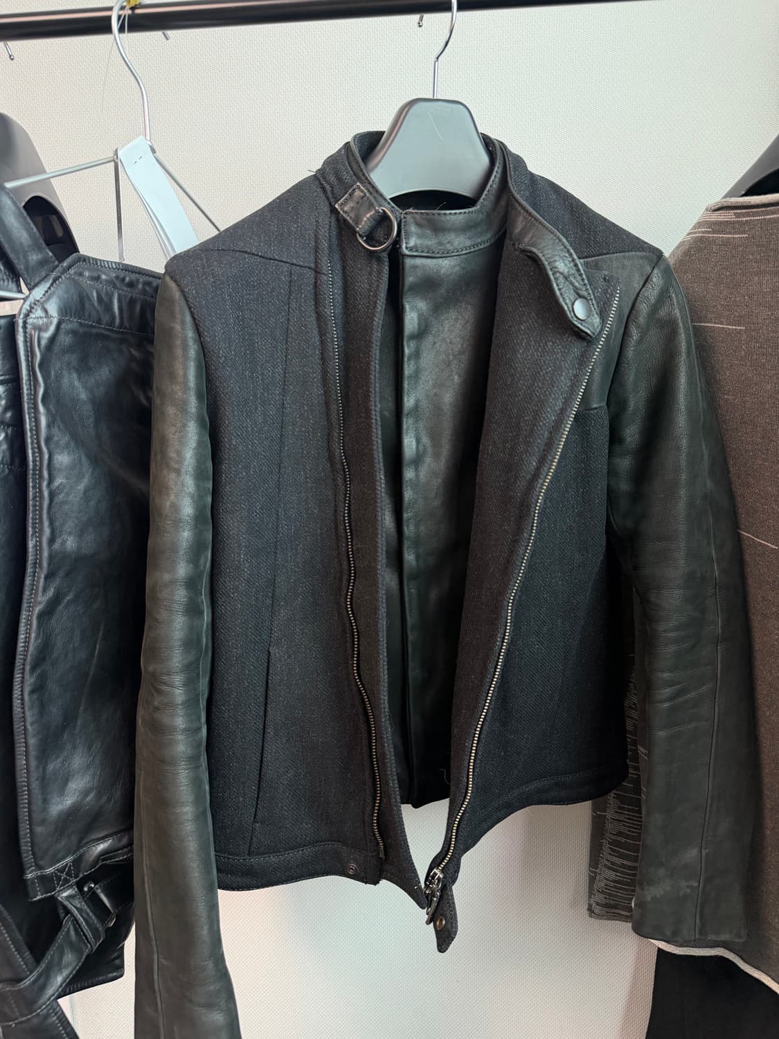 야스유키 이시이 레이어드 레더 자켓 상품이미지1