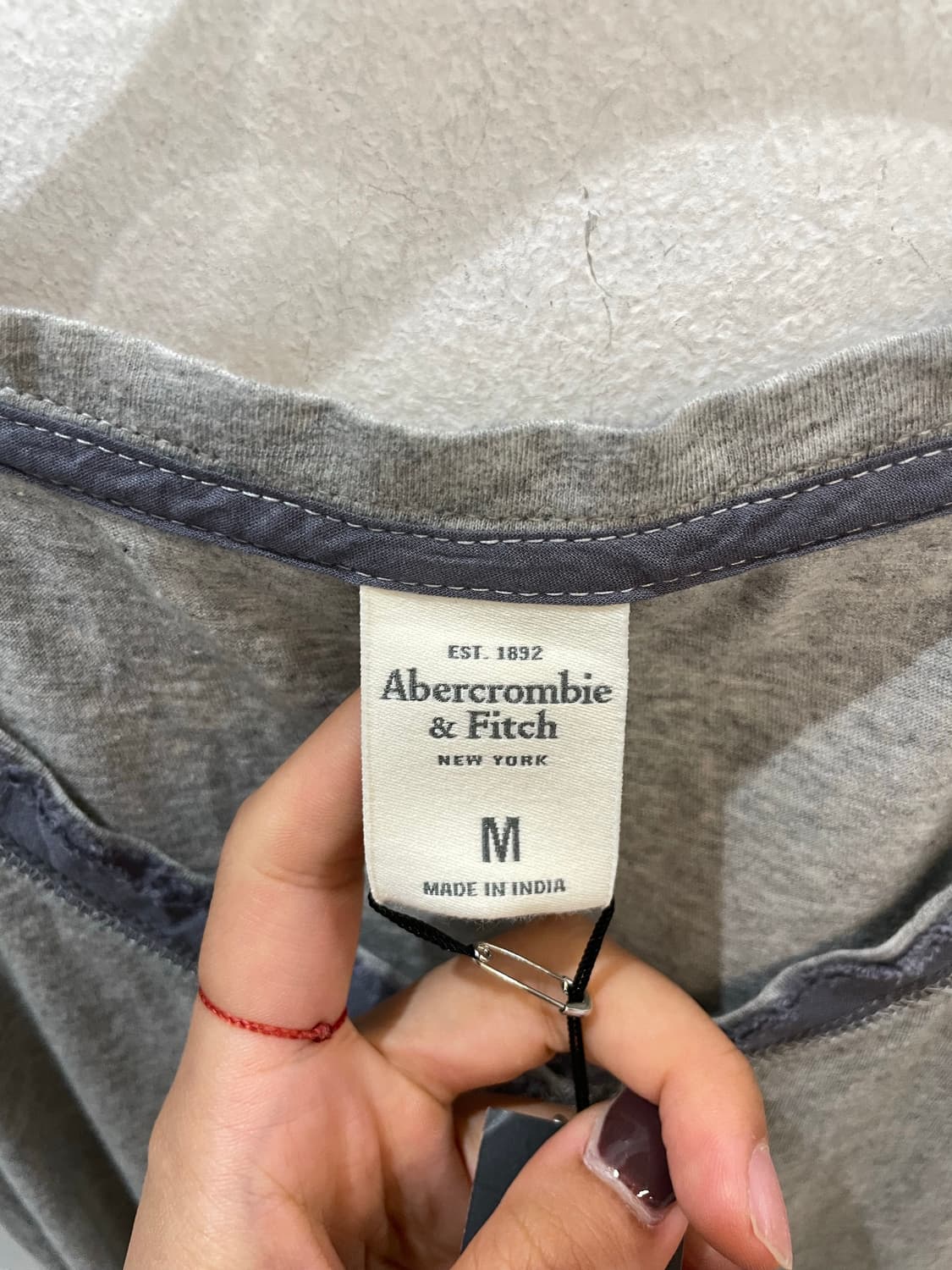 Abercrombie & Fitch gray half t 상품이미지6