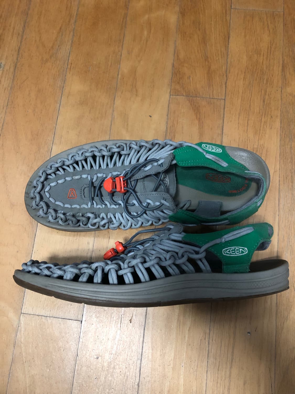 킨 keen 유니크 샌들 슬리퍼 그레이 그린 280 상품이미지6